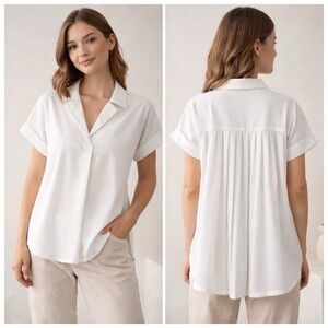 White Pleated Back Blouse Sz M Short Sleeve Collared Minimalist Clean Girl Top